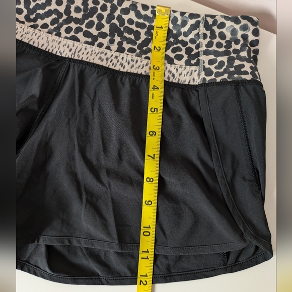 🌷2 for$40 - EUC Lululemon Run Time shorts - Picture 9 of 10